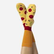Lade das Bild in den Galerie-Viewer, Pizza Socks - Schmidt&#39;s Papeterie